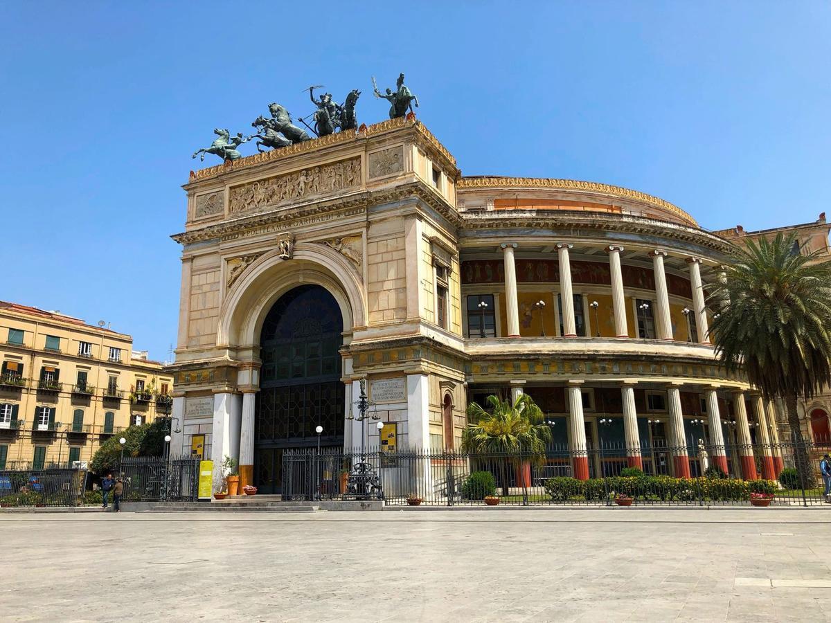 Arco Di Trionfo Palermo Bed & Breakfast Bagian luar foto